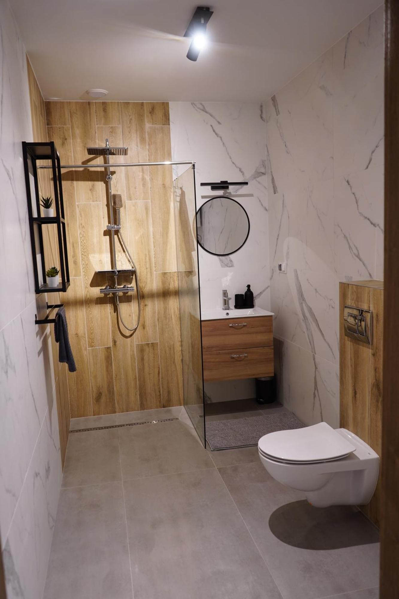 Multirooms درافسكوبومورسكي المظهر الخارجي الصورة